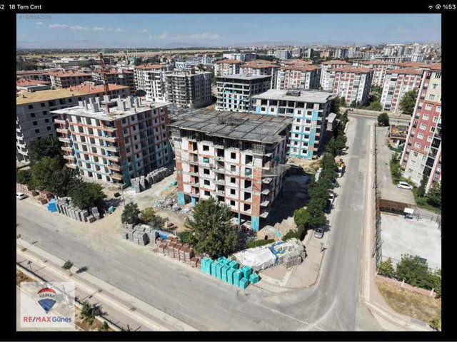 BOSTANBAŞI ANA CADDE ÜZERİ ORTADOĞU İNŞ. 2+1 ARA KAT DAİRE