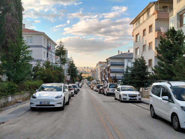 TOPÇU MAH.'DE YAPILI ARA KAT SATILIK 3+1 DAİRE