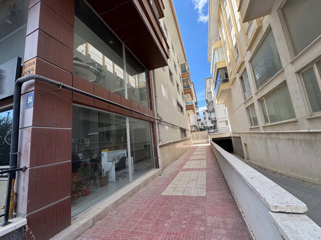 MAVİ GÖL CAD ÜZERİ 3+1 125 M² NET OTOPARKLI ASANSÖRLÜ