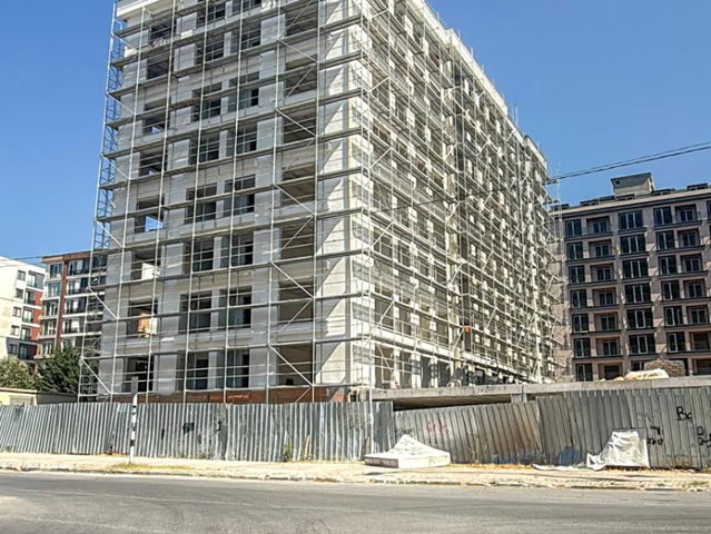 REMAX GELİŞİMDEN MERKEZİ KONUMDA 3+1 SATILK ARA KAT