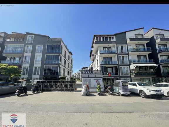 YAHYAKAPTAN MYRA 3 SİTESİNDE KİRALIK 2+1 ARAKAT DAİRE