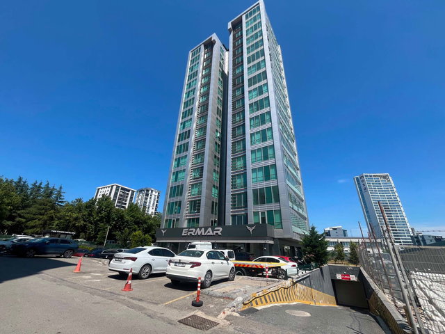 TWIN TOWERS'DA KONUT VE OFİSE UYGUN 2+1 KİRALIK DAİRE