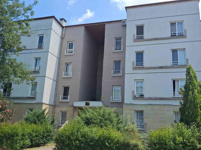 KARTEPE ARSLANBEY ATAŞEHİR TAÇ YAPRAK EVLERİ GENİŞ 3+1 KİRALIK DAİRE