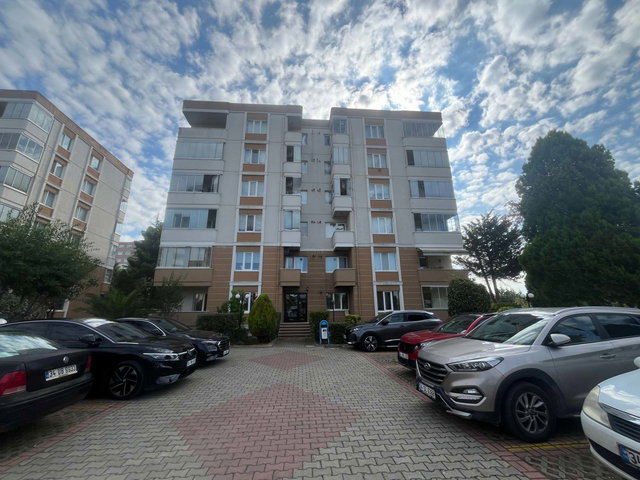 PENDİK YENİŞEHİR EKŞİOĞLU AKASYA EVLERİNDE BÜYÜK TİP KİRALK 3+1
