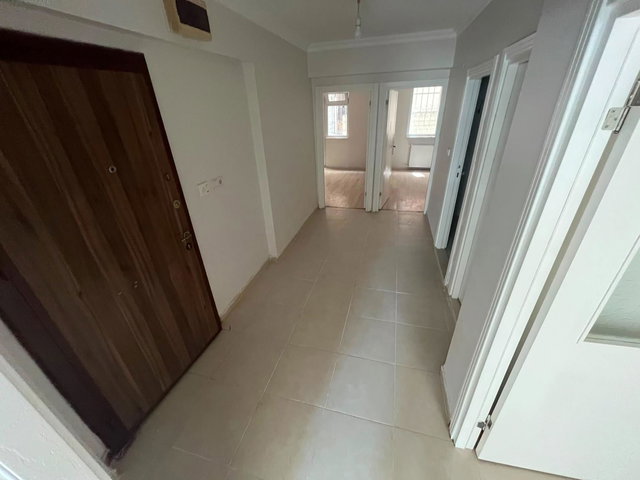 ESENYURT ÇINAR MAHALLESİ’NDE 2+1 BAHÇE KATI KİRALIK DAİRE