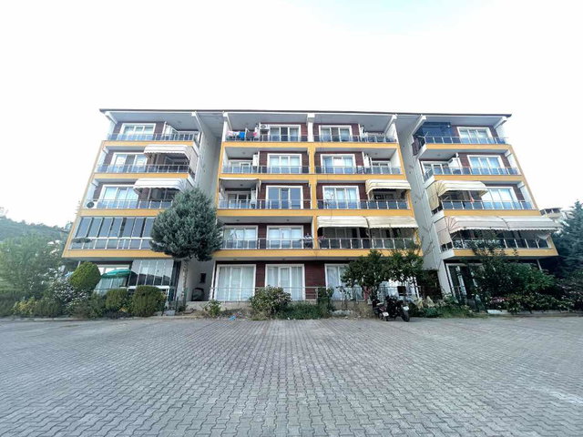 TEPEKÖY MAMİKLER SİTESİNDE 2+1 ARAKAT ŞEHİR HASTANESİNE YAKIN