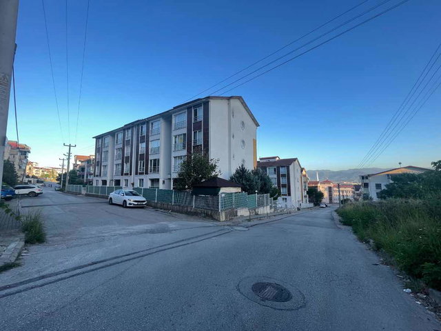 TEPEKÖY MAMİKLER SİTESİNDE 2+1 ARAKAT ŞEHİR HASTANESİNE YAKIN