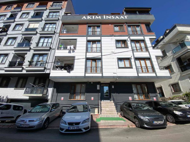 ÇEKMEKÖY MEHMET AKİF MAH. YÜKSEK GİRİŞ 2+1 K.OTOPARKLI SATILIK DAİRE