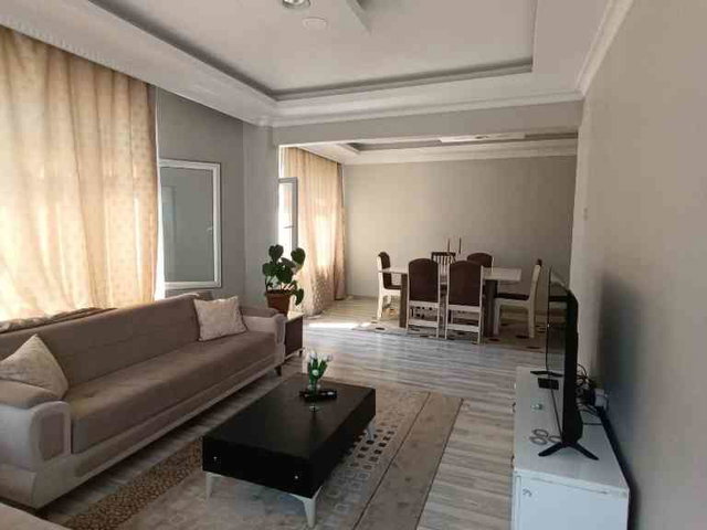 FATİH AKSARAY YUSUFPAŞA'DA MERKEZİ KONUMDA 3+1 DAİRE