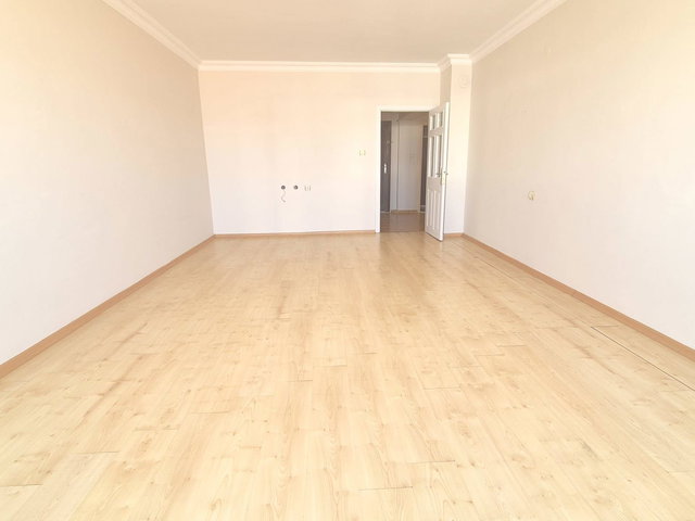 30 AĞUSTOS MAHALLESİNDE ARA KATTA KİRALIK 3+1 DAİRE