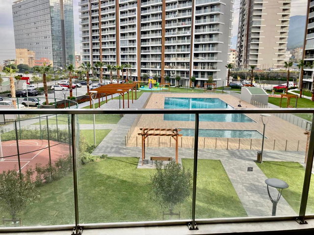 MANİSA MEYDAN SİTESİ HAVUZ CEPHELİ EŞYALI KİRALIK 1+1 DAİRE