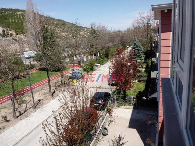 ÇAYYOLU KORU MAH. SATILIK ATAKENT SİT.BİLFEN YANI VİLLA