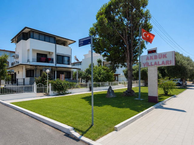 ACİL SATILIK - İNDİRİM YAPILDI AKBÜK'TE 3+1,120M² SATILIK VİLLA