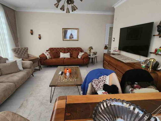 NEBAHAT ÇELİK'TEN ÇEKMEKÖY MERKEZ MAHALLESİNDE 2+1DAİRE