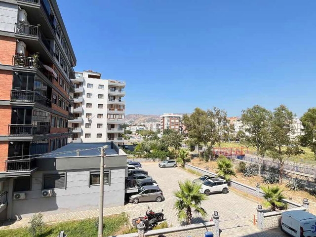 ÇİĞLİ /ATAŞEHİR'DE BEST ATAŞEHİR SİTESİNDE HAVUZLU  2+1 SATILIK DAİRE