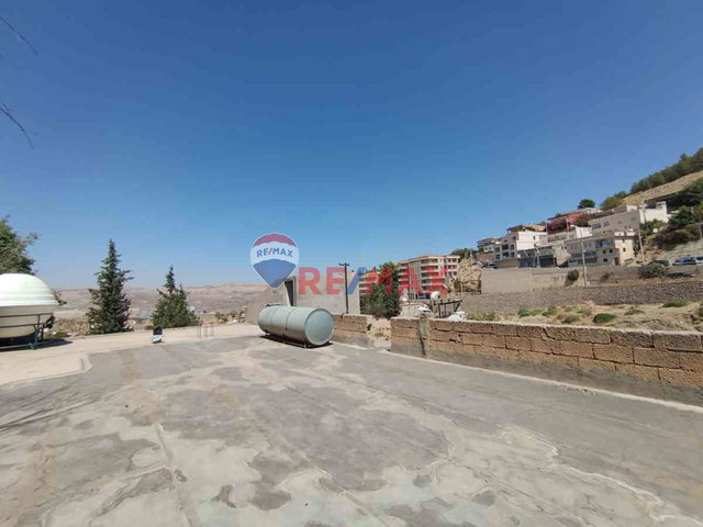MARDIN SAVURKAPIDA 2 KATLI SATILIK MÜSTAKIL EV