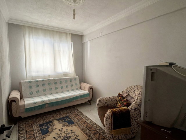 BİGA ÇAN CADDESİ ÜZERİNDE FULL EŞYALI KİRALIK 2+1 DAİRE