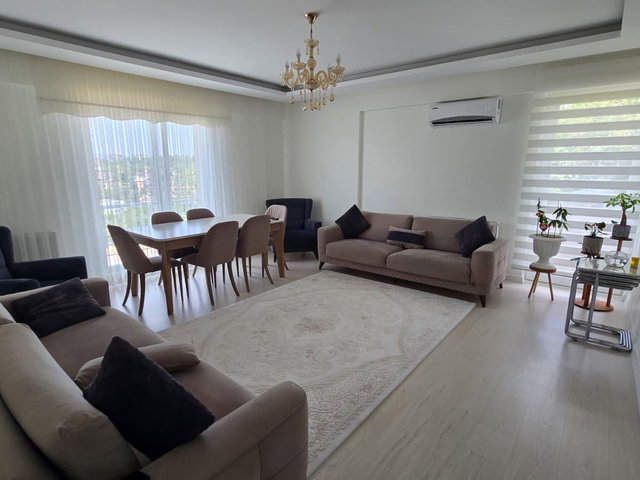 BAŞISKELE YEŞILYURT MEMURSEN SITESINDE SATILIK 3+1 ARAKAT