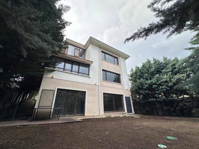 ÇAYYOLU PARK CADDESI SATILIK VILLA (BOŞ) ACIL! PARSEL FIYATINA