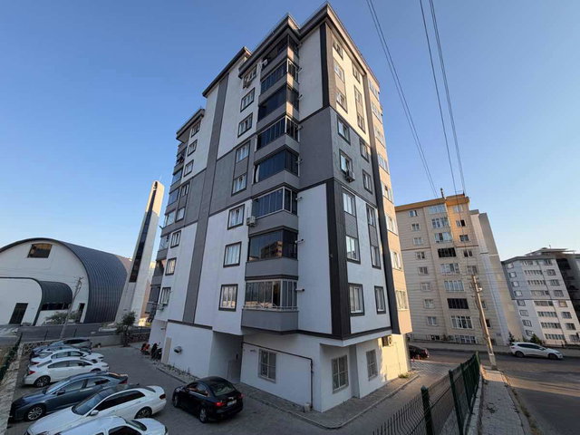 REMAX EDE'DEN HÜRRİYET MAHALLESİNDE SATILIK 2+1