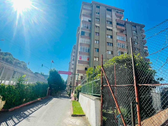 KARTAL HÜRRİYET’TE CUMHURİYET SİTESİ’NDE 3+1, 140 M² NET, 6. KAT,  KİRALIK DAİRE