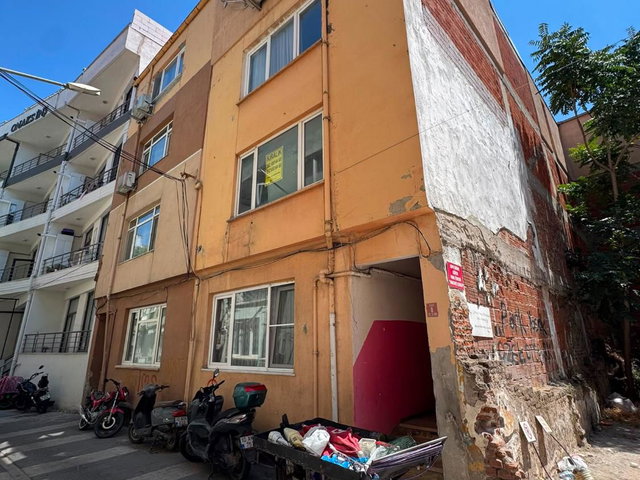 RE/MAX MID DEN KASAPLAR MAH. ÇARŞININ IÇINDE KIRALIK 3+1 DAIRE