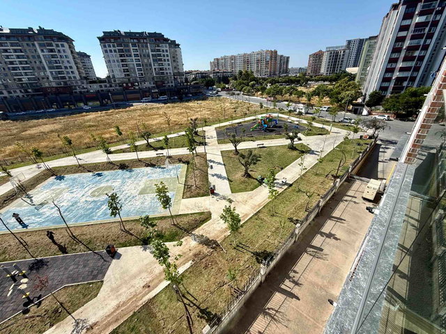REMAX'TAN LOTUS PARK'TA 100 M² 2+1 KAPALI OTOPARKLI LÜKS DAİRE