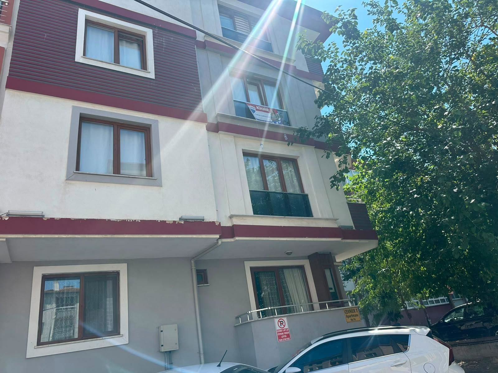 REMAX MİD ALTIEYLÜL SÜTLÜCE MAH NEF CİVARI EŞYALI KİRALIK 1+1