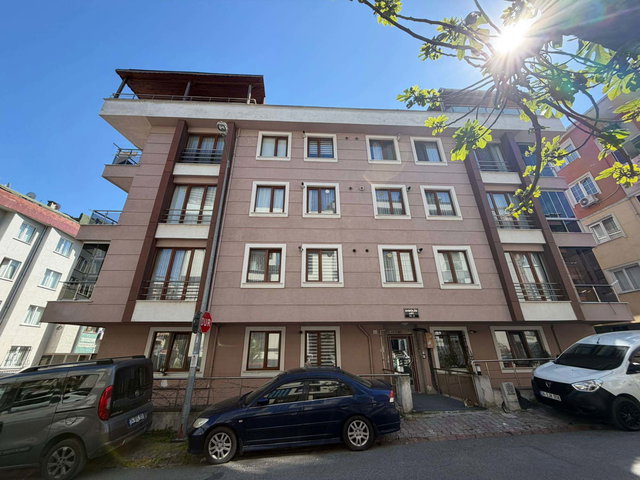 İSTİKLAL’DE EŞYALI FATURALAR DAHİL 3+1 ÇATI KATI