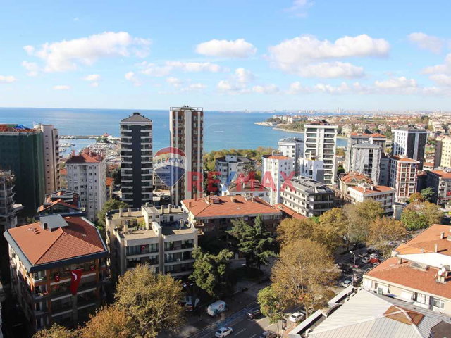 BAĞDAT CADDESI ÜZERI KAPANMAZ ADALAR MANZARALI SIFIR 348M2 5+2