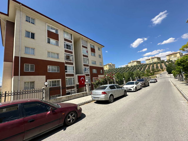 CUMHURİYET SİTESİ BÜYÜK TİP 3+1 MUHTEŞEM LOKASYON FIRSAT DAİRE