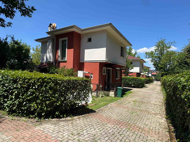 KIRKPINAR’DA SİTE İÇİNDE  SATILIK MÜSTAKİL VİLLA…