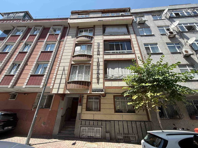 BAĞCILAR YAVUZ SELİM MAH METRO'YA YÜRÜME MESAFESİNDE SATILIK 4+2 DUBLEKS DAİRE