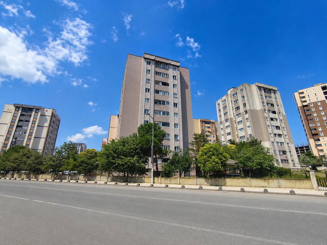 RE/MAX LAND'DEN ÇERKEZKÖY TEPE EMLAK KONUTLARINDA 3+1 KİRALIK ARA KAT DAİRE