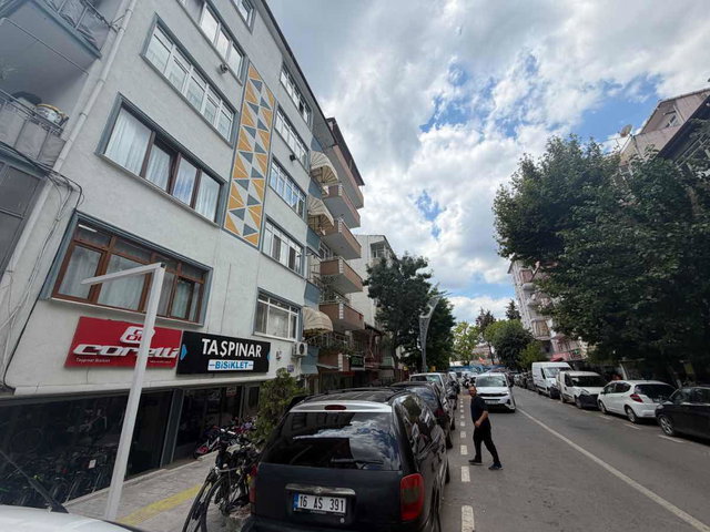 İZMİT KADIKÖY MAHALLESİ BULVARDA KİRALIK 2+1 GENİŞ DAİRE