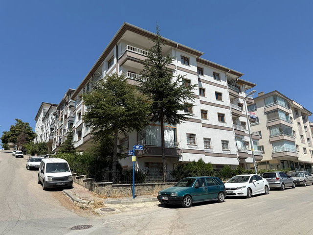 MAMAK AKŞEMSETTİN MAH NATAVEGA AVM YAKINI SATILIK 3+1 DAİRE