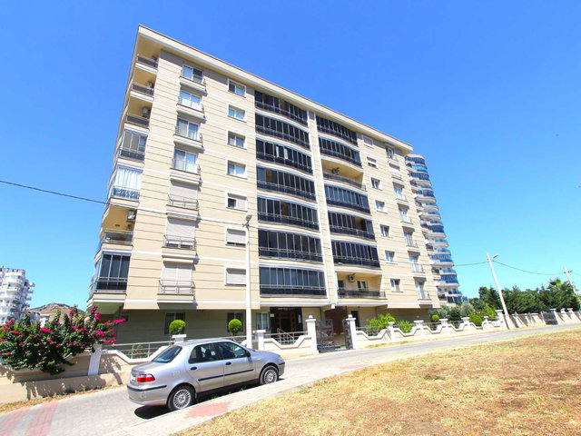 YENI GIRNEDE BULVARA YAKIN GENIŞ 3+1 KIRALIK DAIRE