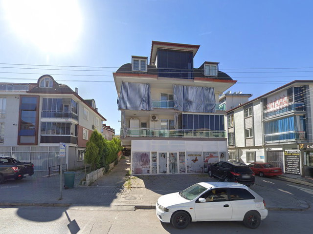 REMAX MODEL DEN DEVLET HASTAHANESINE YAKIN 2+1 SATILIK DAIRE