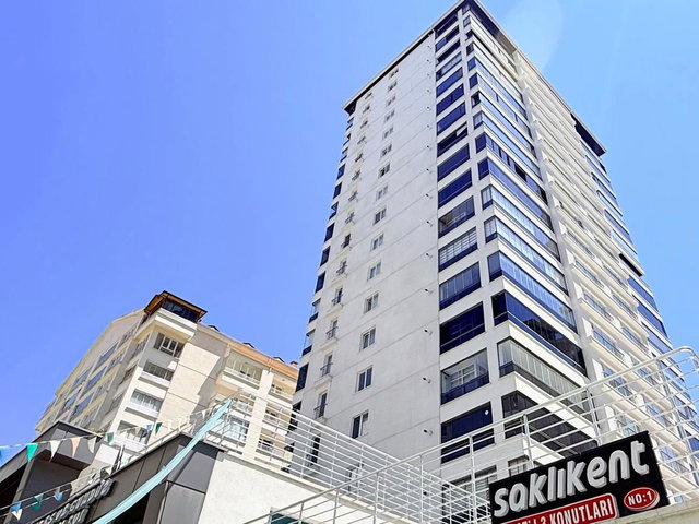 YENIMAHALLE GÜVENTEPEDE KATTA ÖN CEPHE SATILIK 4,5+1 LÜX SITE DAIRESI