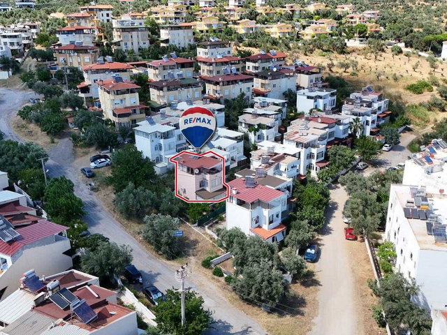 BALIKESİR EDREMİT AVCILARDA SATILIK TRİBLEX VİLLA
