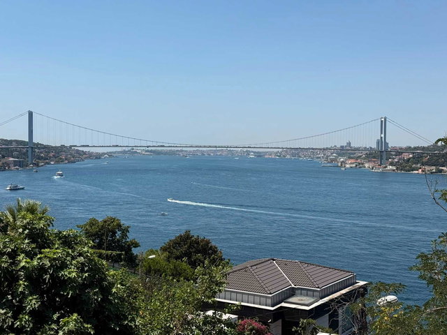 REMAX ANI 'DAN ÇENGELKÖY 'DE FULL BOĞAZ MANZARALI KİRALIK 3+1 DAİRE
