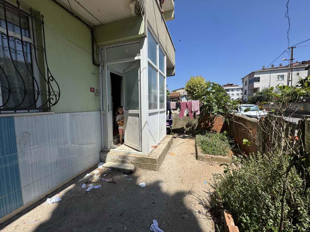 SANCAKTEPE’DE 2+1 | 90 M² NET | 1. KAT | 67M2 TOPRAK HİSSELİ, KİRACILI, BALKONLU SATILIK DAİRE