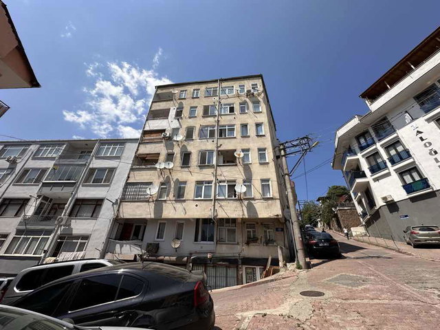İZMİT CEDİT MAHALLESİ’NDE KİRALIK 2+1 DAİRE
