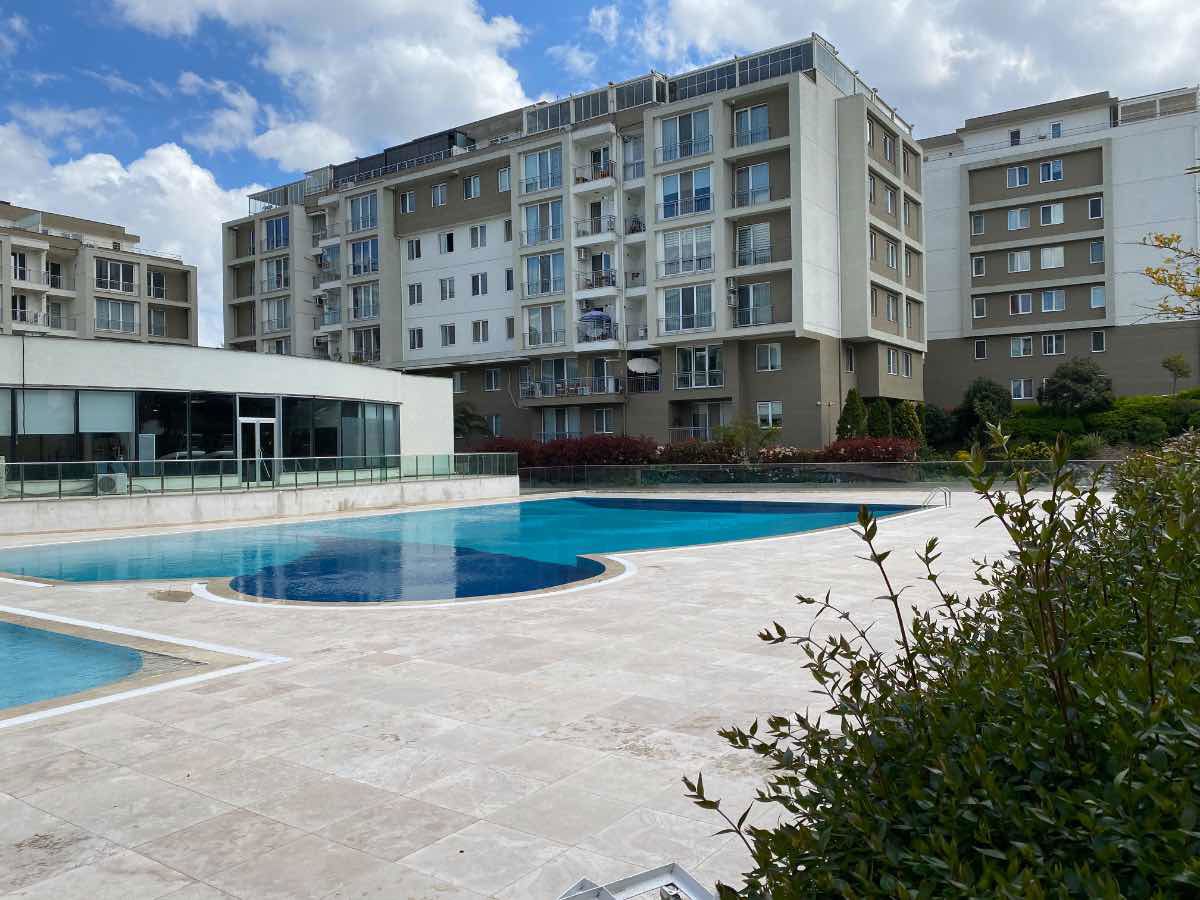 ÜMRANİYE YUKARI DUDULLU’DA 2015 YAPIMI 2+1 | 120 M² BRÜT | BALKONLU | BOŞ KİRALIK DAİRE
