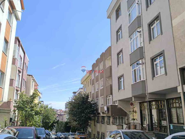 ÜMRANİYE ÇAKMAK’TA METROYA YAKIN 2+1 BALKONLU DAİRE