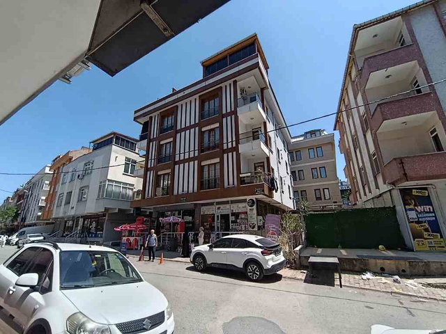 ÇEKMEKÖY HAMİDİYE MAHALLESİ'NDE ÜST DUBLEKS 4+2 İSKANLI GENİŞ TERASLI SATILIK DAİRE