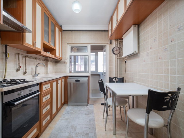 REMAX ADVANTAGE ARZU AKSARAY'DAN GÜLKENT'TE KÖŞE BLOKTA 3+1 DAIRE
