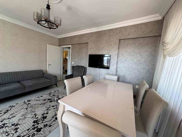 İNÖNÜ MAHALLESİ'NDE GÖZDELER SİTESİ'NDE 3+1 FIRSAT DAİRE