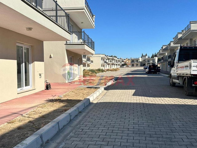 FOÇA YENİBAĞARASINDA SATILIK  1+1 DAİRE