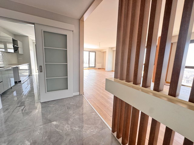 ÖZEL TASARIM KAT HAVUZLU TERASLI DENİZ MANZ.4.5+1 SATILIK